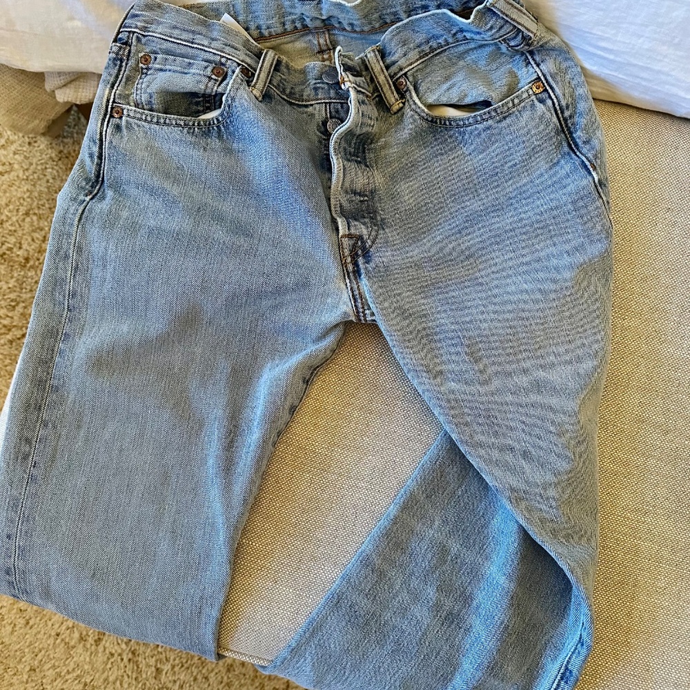 Vintage Levi 501 Jeans - Picture 2 of 3